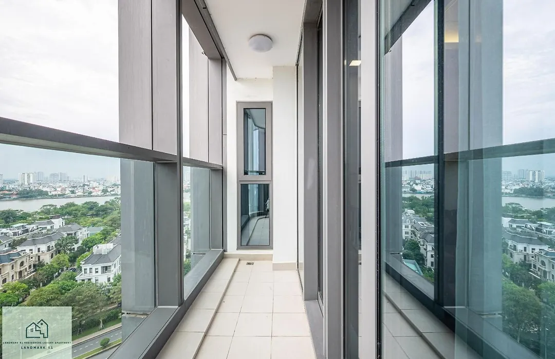 Landmark 81 Residences Luxury Apartment-1
